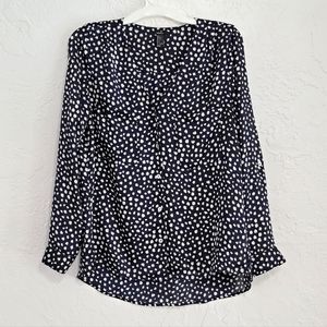 Forever 21 Blue and White Button Up Size Large